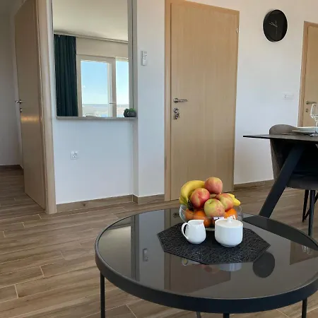 - Danijel Starigrad Paklenica