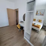 - Danijel 아파트