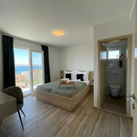 - Danijel Apartment *