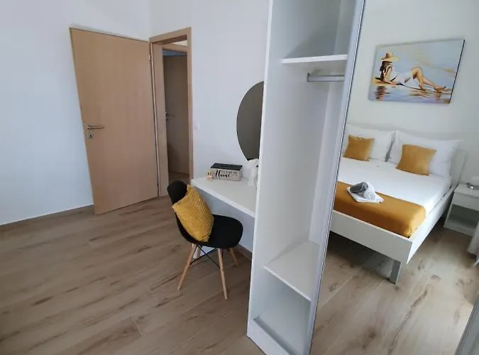 - Danijel Apartamento